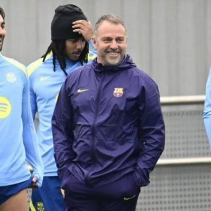 欧冠高清观看-世体：巴萨更衣室广泛支持拉波尔塔，弗里克也表达了支持